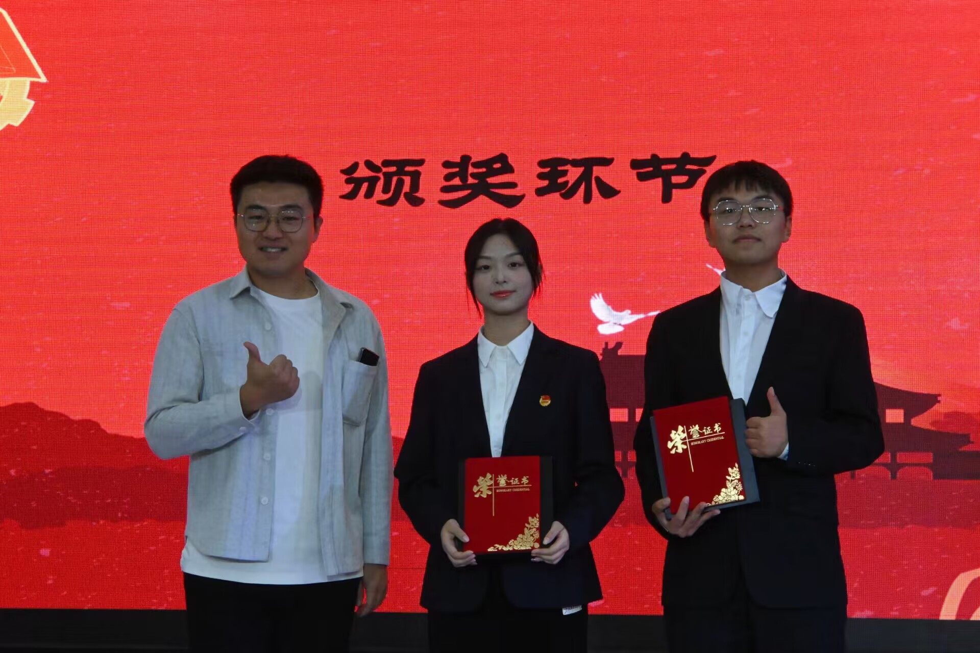 8A130D07C6232A51CDB437F0ADD3F682.jpg 8A130D07C6232A51CDB437F0ADD3F682.jpg