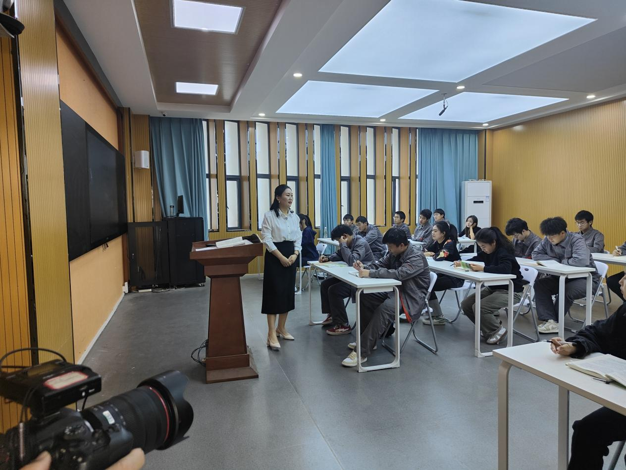 随州职业技术学院：微电影《英雄》荣膺全国高校大学生微电影大赛二等奖