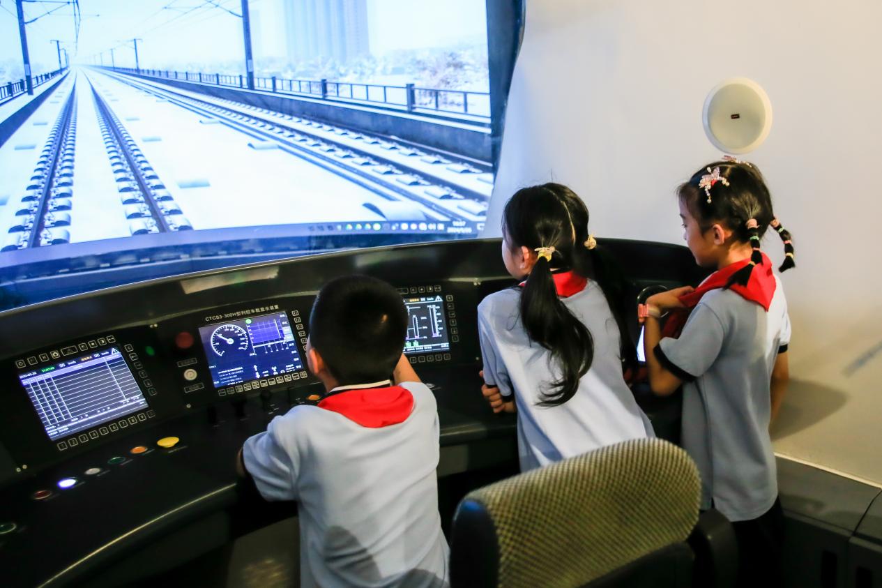 图片4.jpg 图片4.jpg