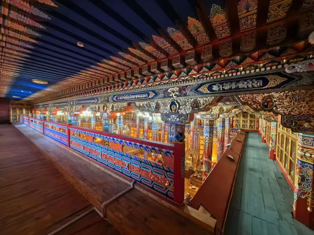 麻巴寺内建筑