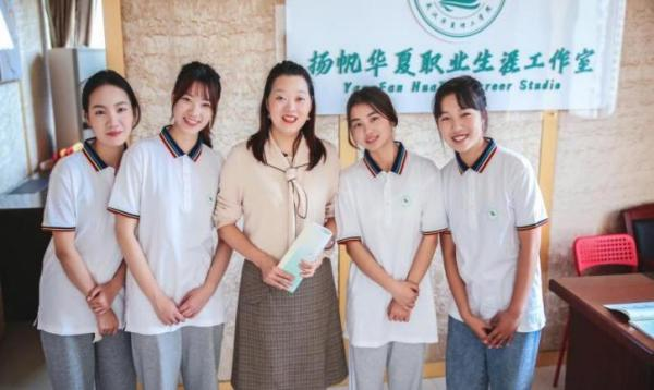 武汉华夏理工学院：从学生中来 到学生中去 探索学生社区育人新模式 