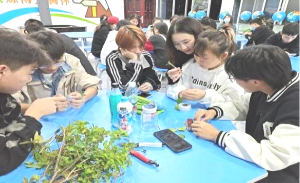咸宁职业技术学院：五育并举缔造连心社区 “三式”助力学生成长成才 