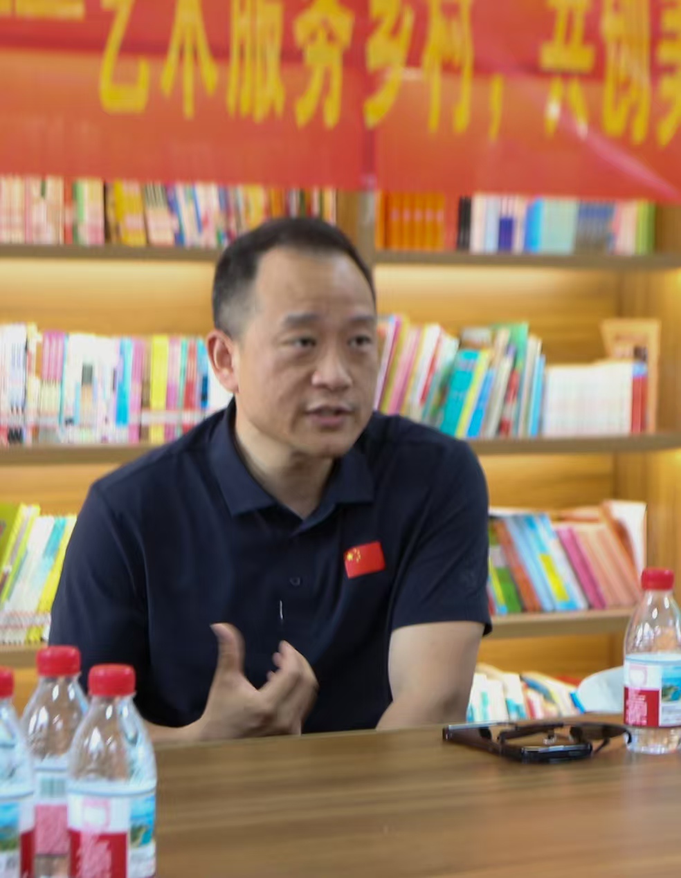 图为传媒与艺术设计学院副院长王登勇发言.jpg 图为传媒与艺术设计学院副院长王登勇发言.jpg