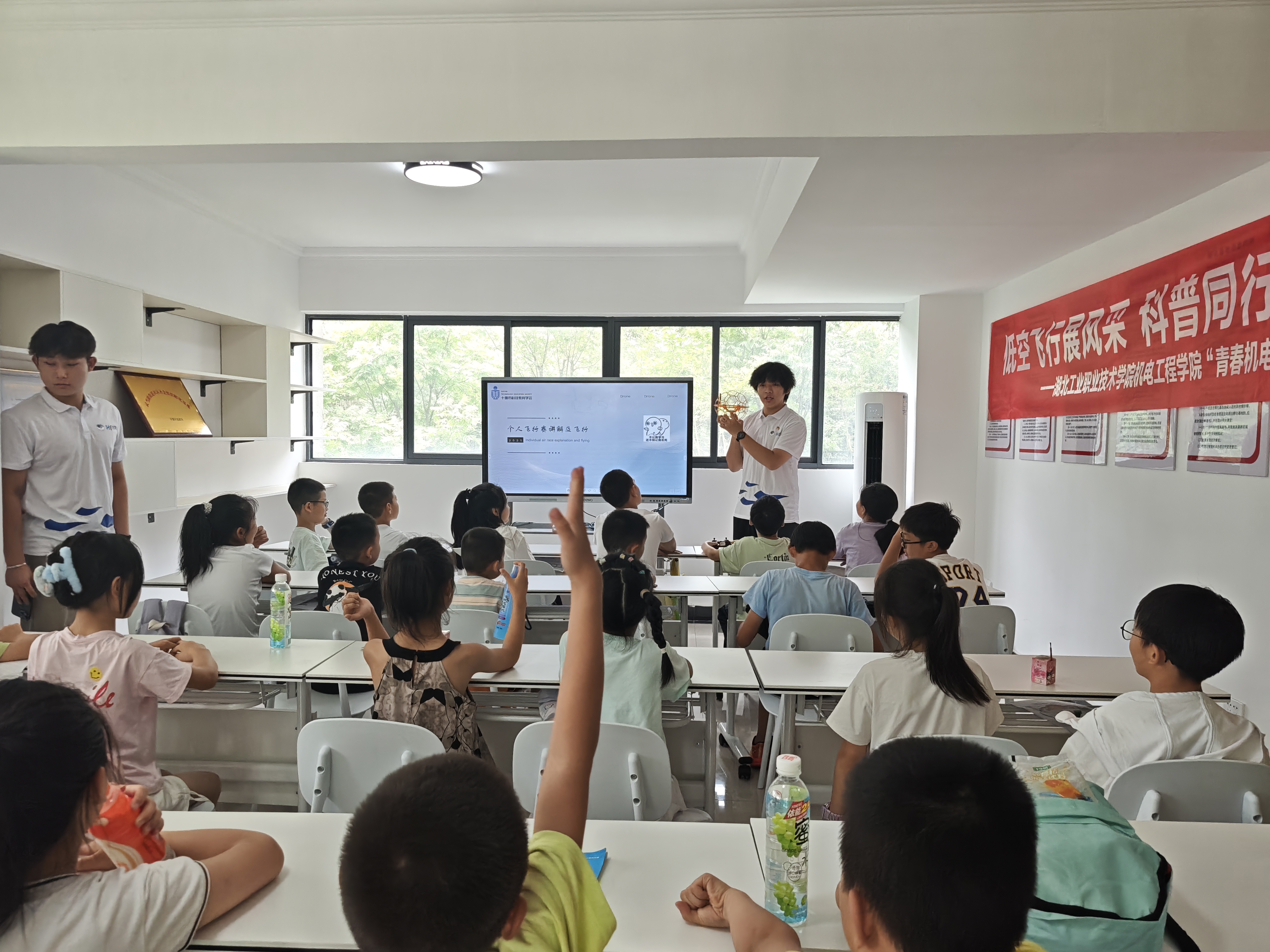 4864459AE7ABB3F32CB69E3CB5D89F0D.jpg 4864459AE7ABB3F32CB69E3CB5D89F0D.jpg