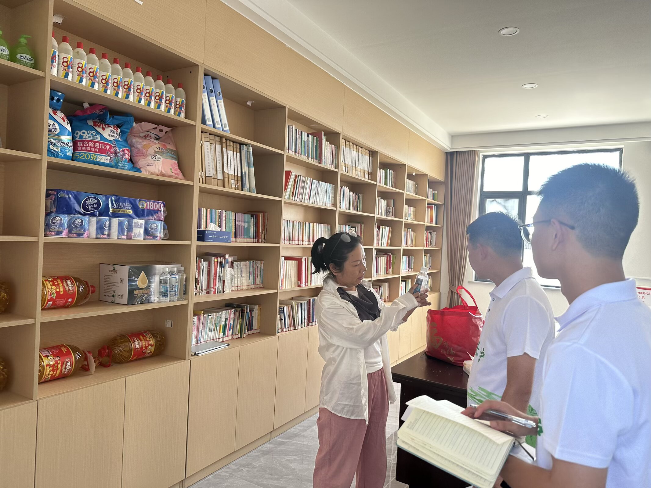 2 万家墩社区.jpg 2 万家墩社区.jpg