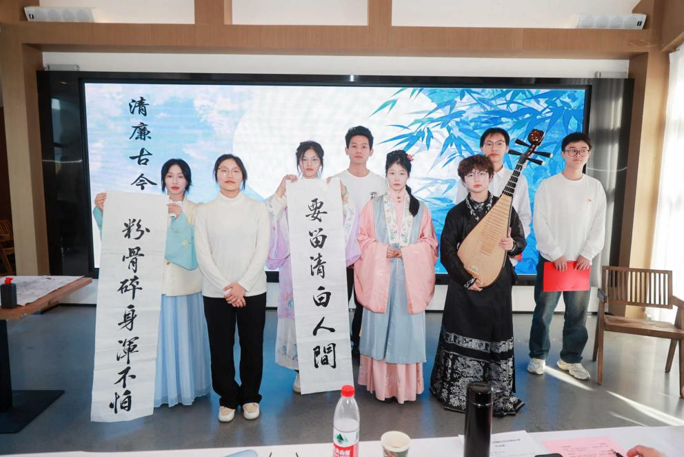 图片2.png 图片2.png