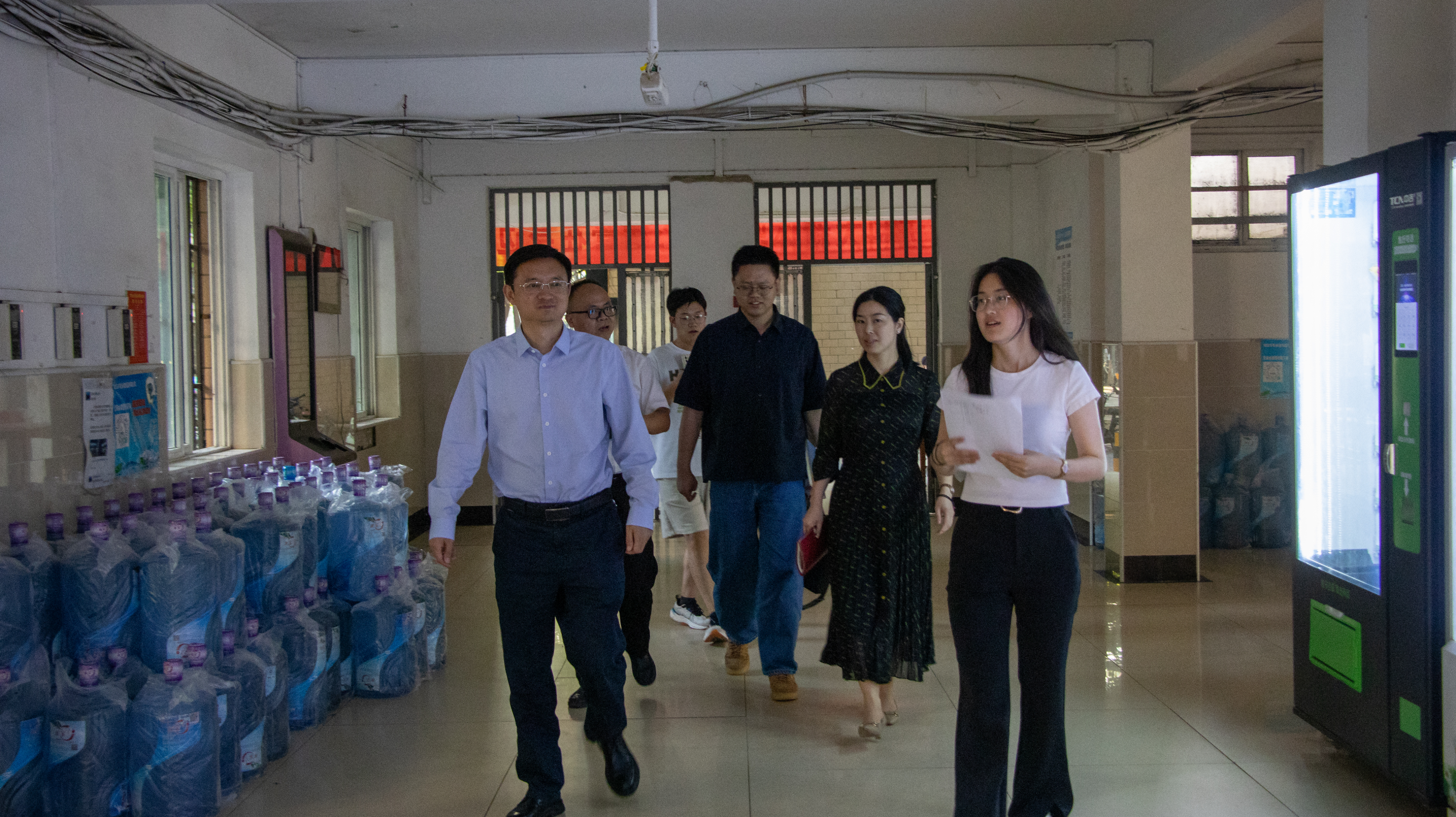 图片2.png 图片2.png